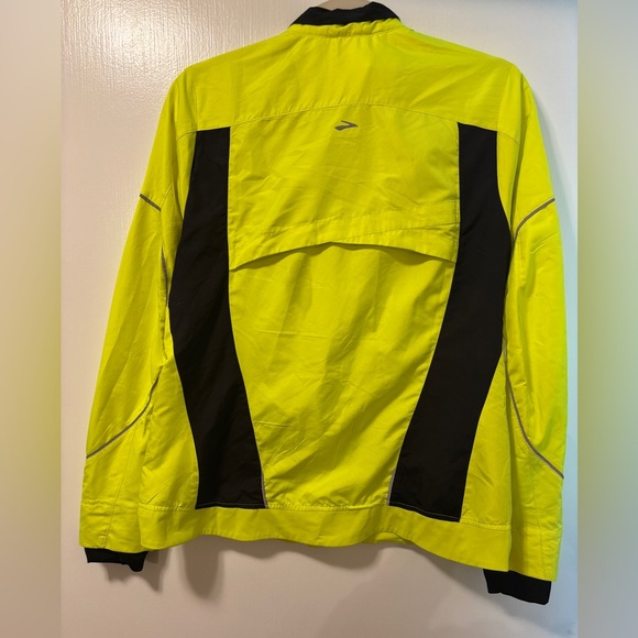 Brooks Neon Yellow and Black Windbreaker - Picture 2 of 3